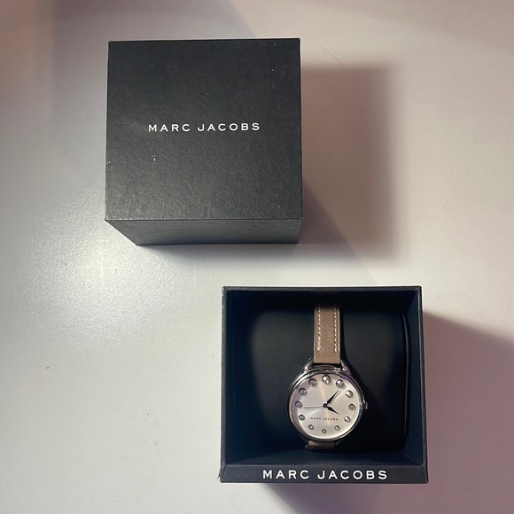 Marc Jacobs Watch - Picture 1 of 5